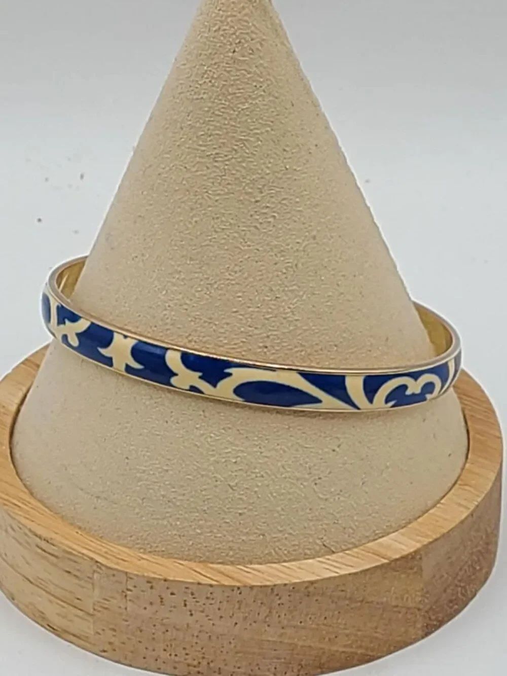 J Crew Gold Tone Blue White Enamel Bangle Bracelet